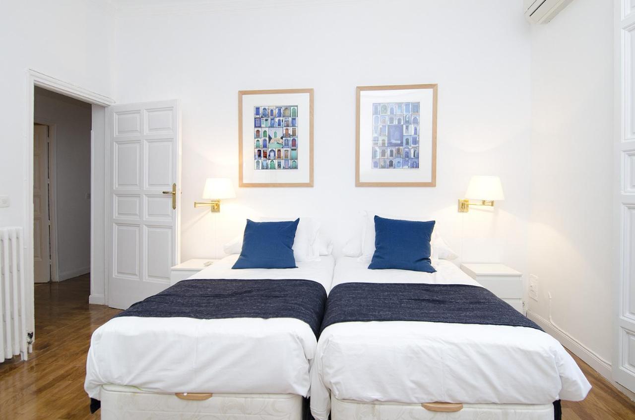 Apartamento Paseo Del Prado II En Madrid Kültér fotó