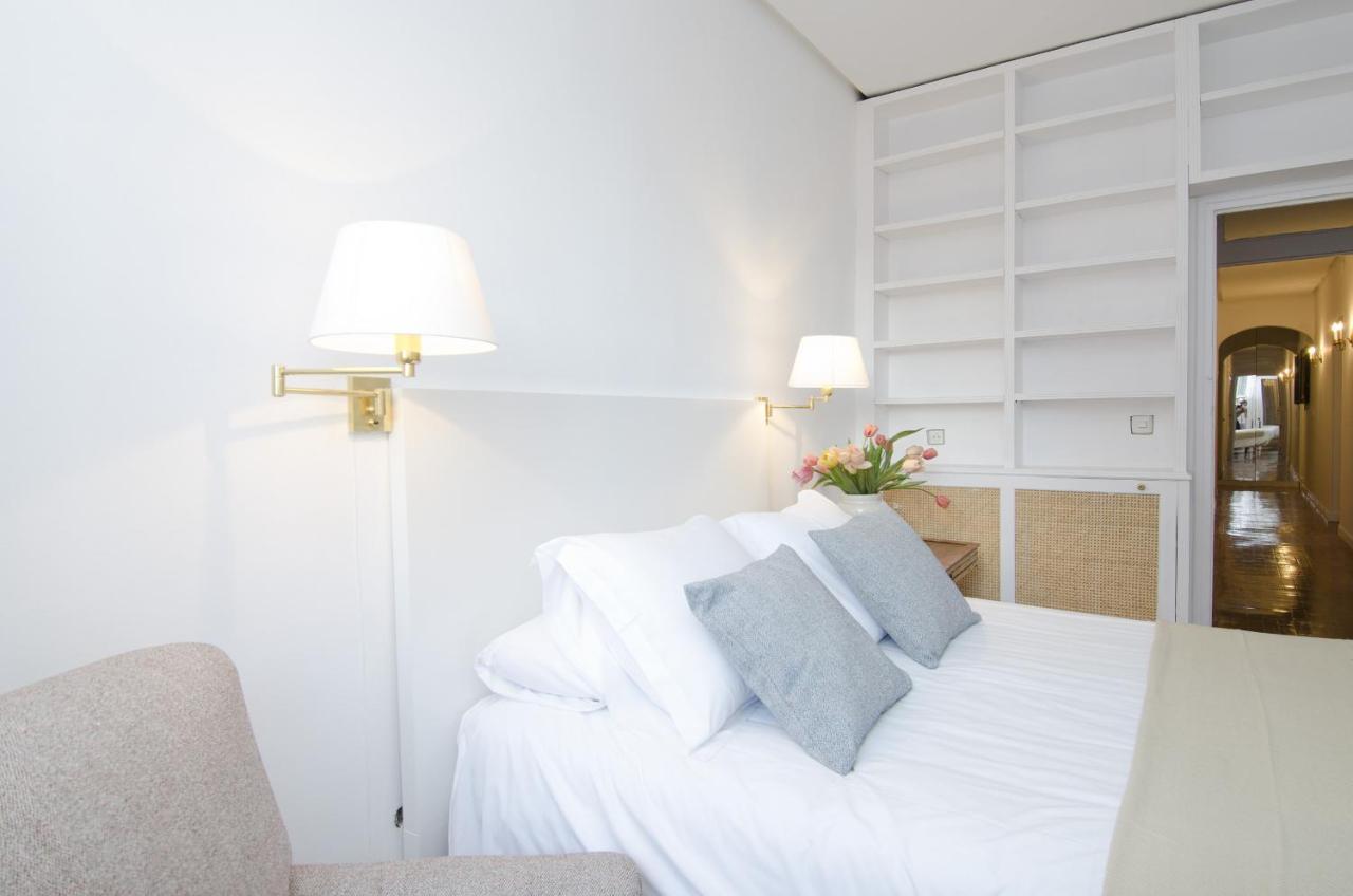 Apartamento Paseo Del Prado II En Madrid Kültér fotó
